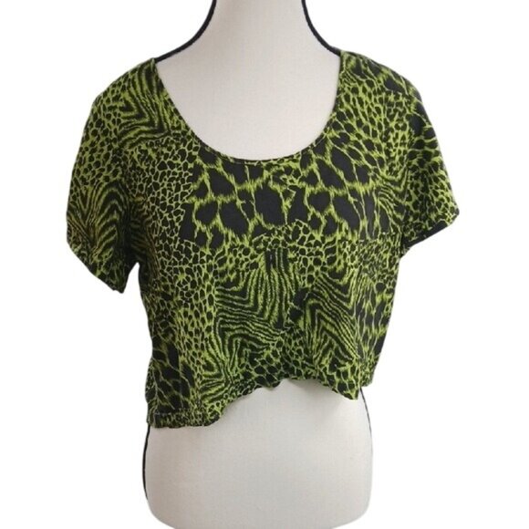 Moda International Crop Top Womens Size M Green Animal Print Short Sleeve Y2K - Picture 1 of 7